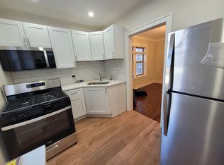 1444 W Chase Ave #1, Chicago, IL
