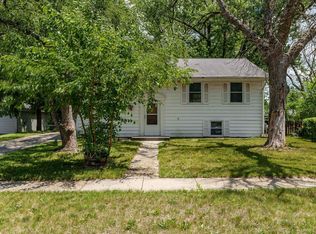 2043 Linway Dr, Beloit, WI 53511