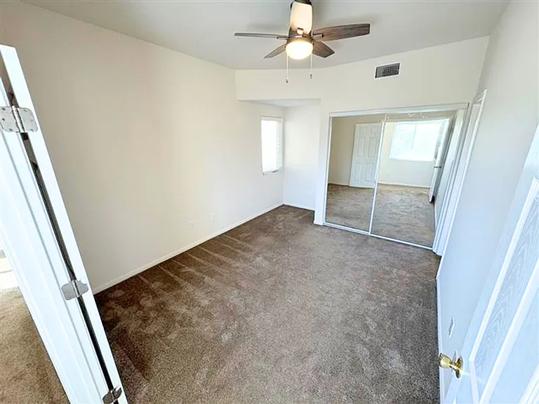 256 Elm Ave — Photo 16