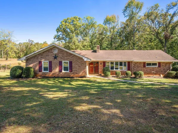 1064 Lakeview Dr, Laurens, SC 29360