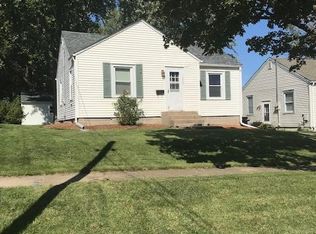 1023 5th Ave E, Oskaloosa, IA 52577