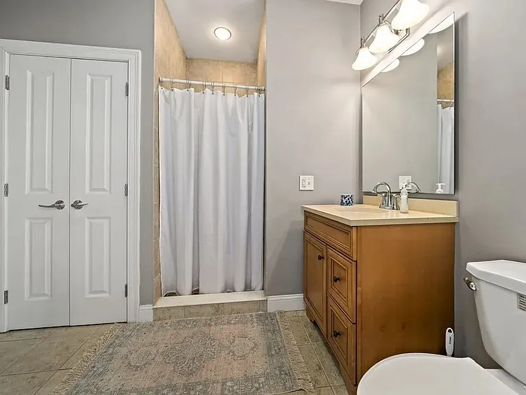 37 Coffey St #2 — Photo 16