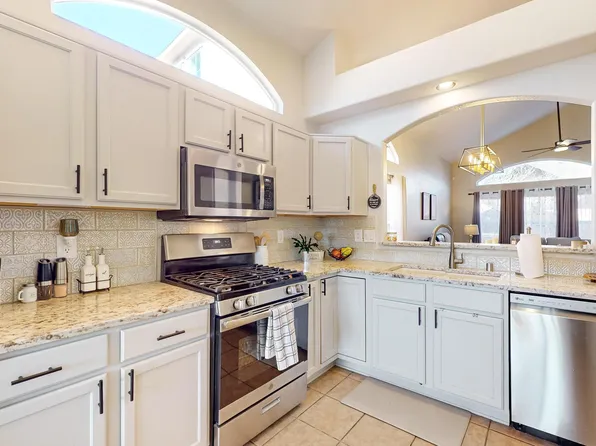 10077 Calle Chulita NW, Albuquerque, NM 87114