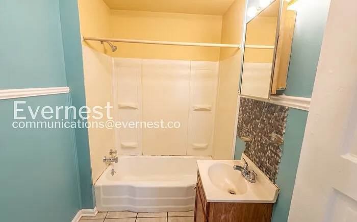 6401 Gertrude Ave #F — Photo 9