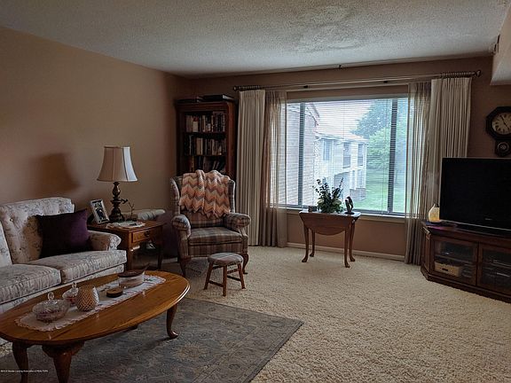 4th image of 1040 Grenoble Ln Unit C