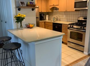 119 Old Forge Xing #119, Devon, PA 19333