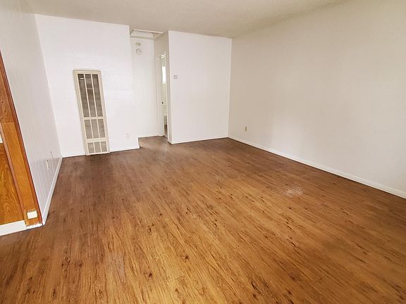 2nd image of 1844 Hornblend St #6