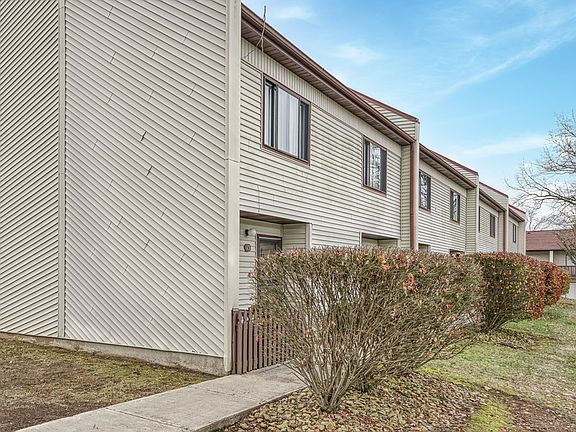 4th image of 13 Wilshire Heights Dr