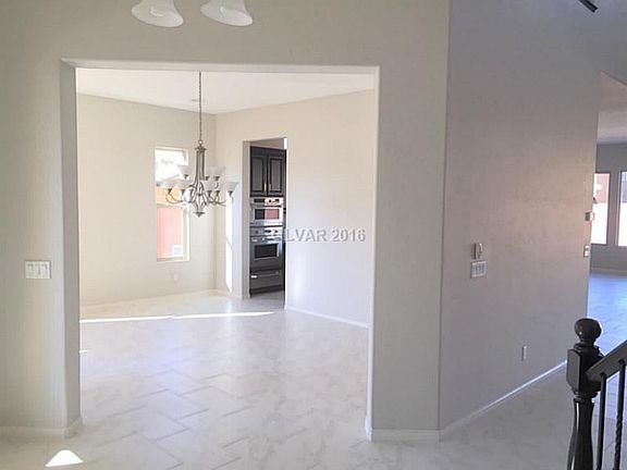 5th image of 10430 Blue Ivy Ave