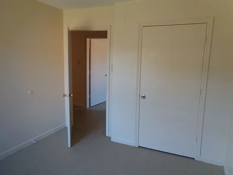 1475 Hadorn Rd — Photo 15