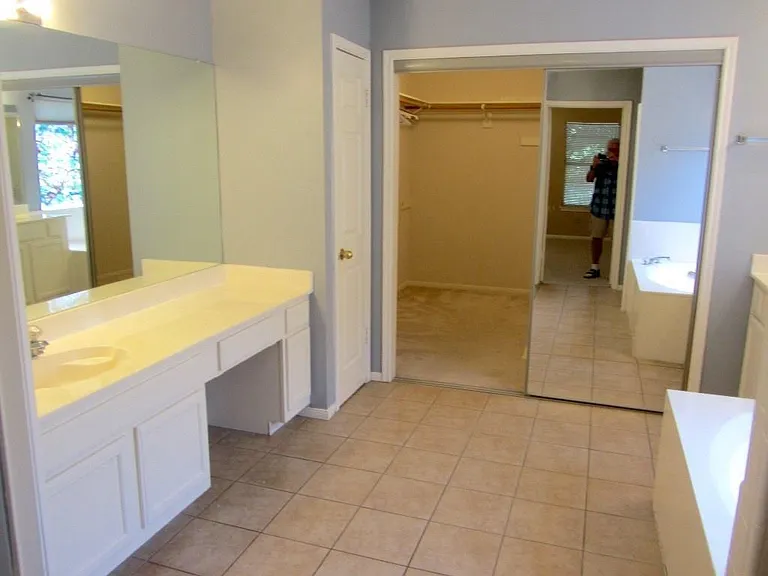 1815 Hickory Ridge Cv — Photo 20