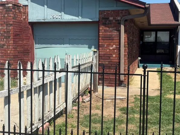 1907 Southwest Blvd, Tulsa, OK 74107