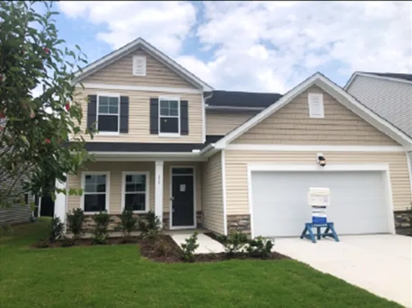 215 Carolina Maple Dr, Franklinton, NC 27525