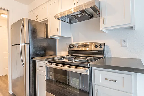 Hallwood Apartments Photo 1