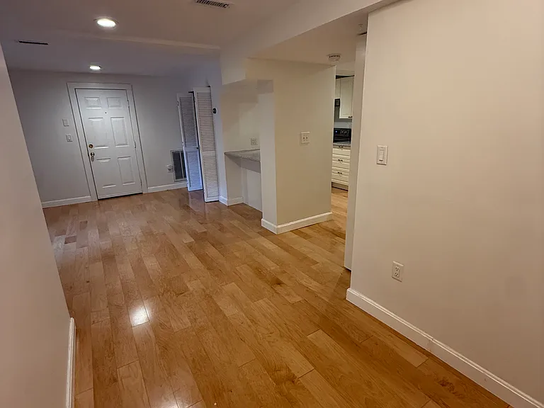 97 Sewall Ave #5 — Photo 13