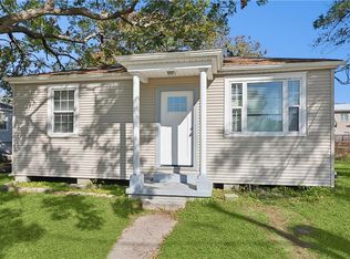 213 Riess Pl, Chalmette, LA 70043