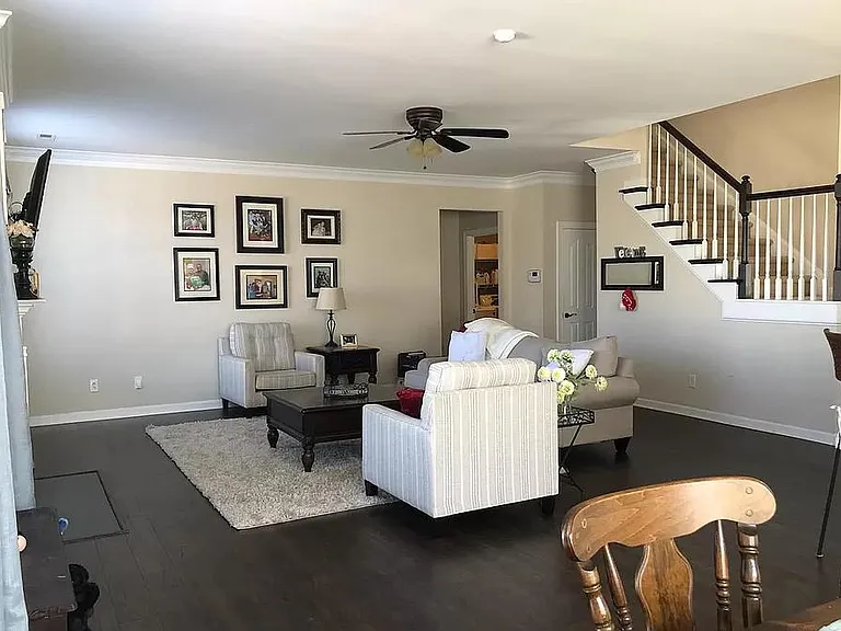 7906 Avanti Dr — Photo 5