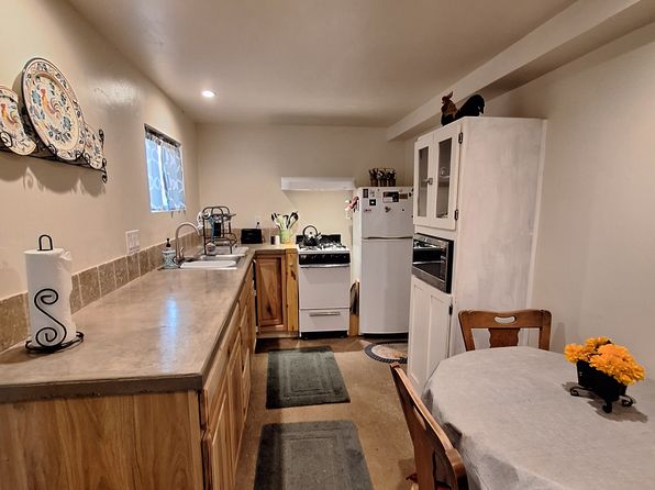 (undisclosed Address)