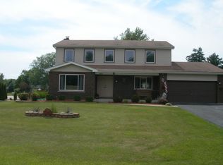 24600 S Mulberry Ln, Crete, IL 60417