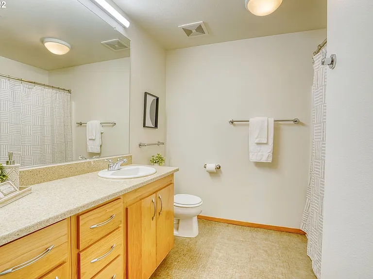 1125 NW 9th Ave #321 — Photo 24