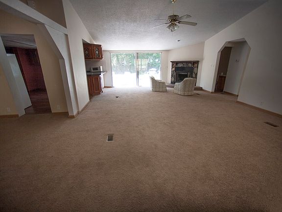 5th image of 14230 SE 126th Pl