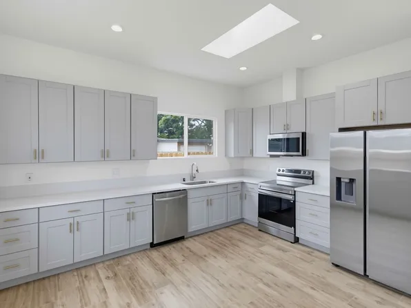 556 F St, Chula Vista, CA 91910