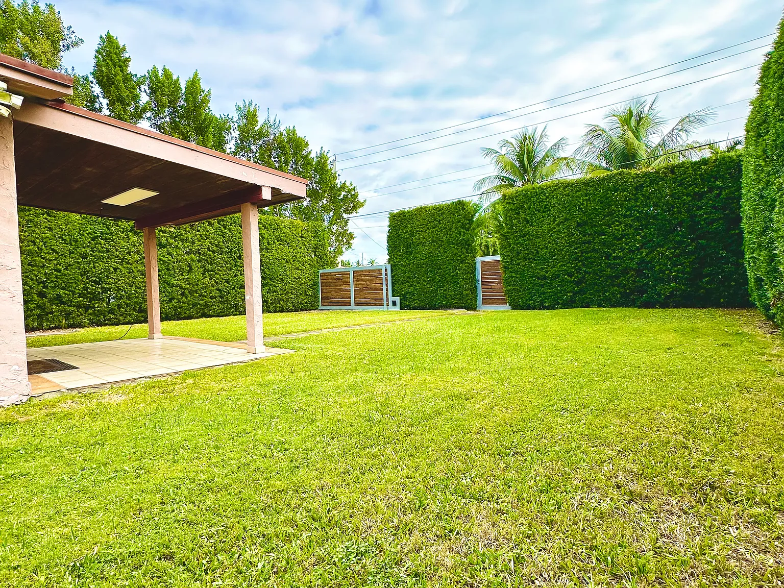 3 bed, 1.5 bath, 1370 sqft, $3,150 — Photo 2