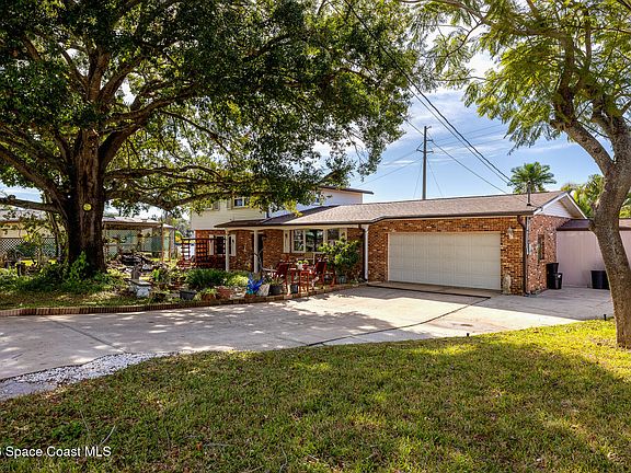 4th image of 1210 Sun Cir W