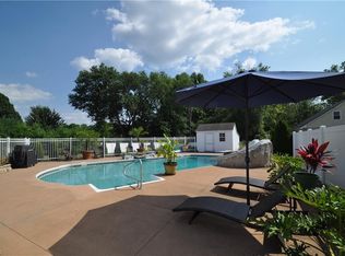 400 W Nimisila Rd, Akron, OH 44319