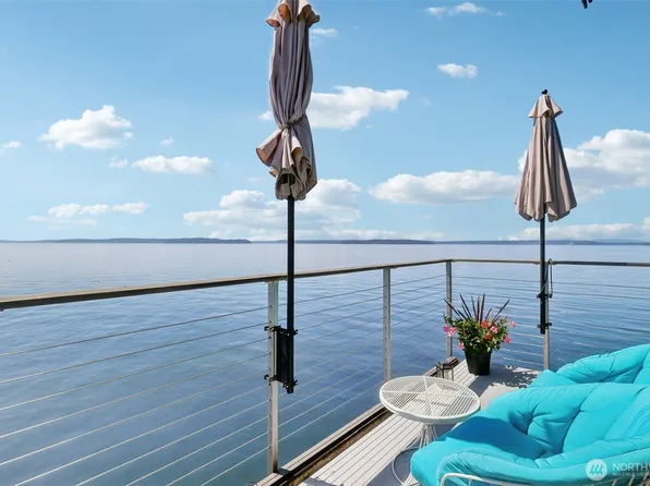 3717 Beach Drive SW #316, Seattle, WA 98106