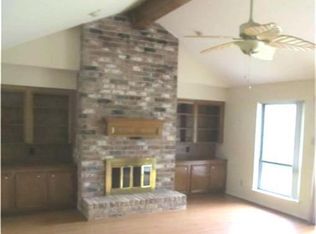 15219 Rio Plaza Dr, Houston, TX 77083