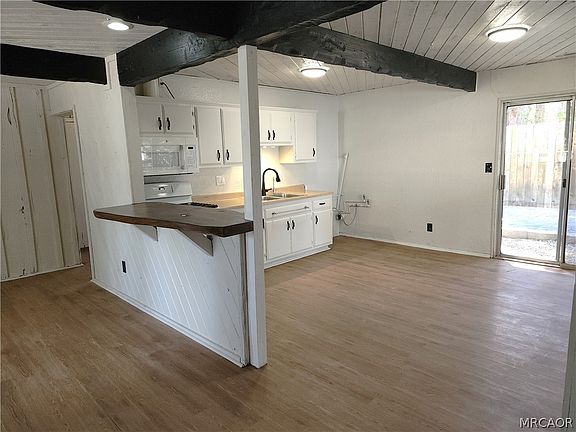 2nd image of 532 Meadow Ln