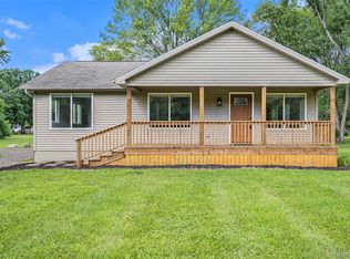 2076 S Genesee Rd, Burton, MI 48519