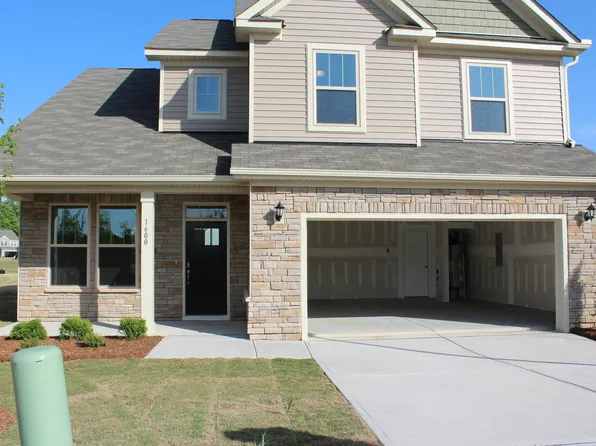 1600 Paperbush Ct, Zebulon, NC 27597