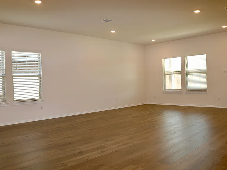 1436 Briar Hill Dr — Photo 6