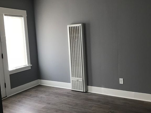 4th image of 1066 Mira Mar Ave APT C