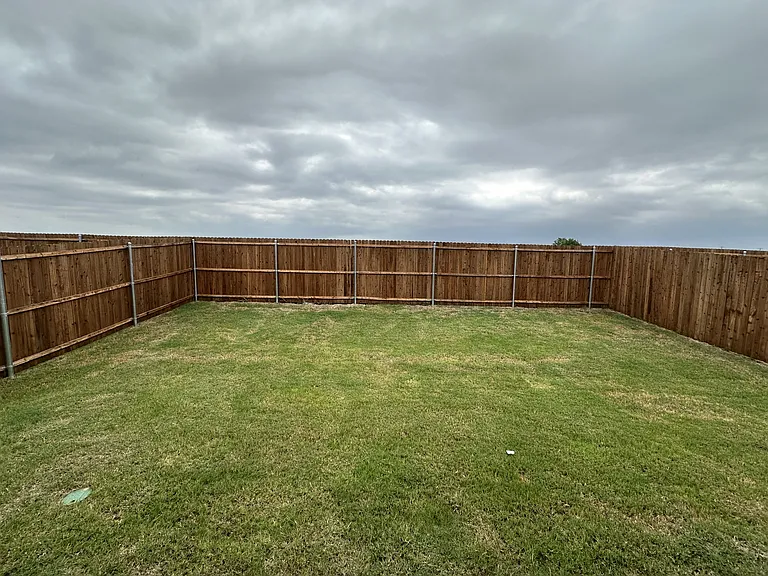 1813 Potomac Ln — Photo 13