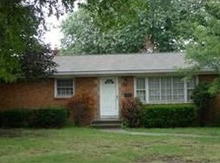 68 Millbrook Dr, Amherst, NY 14221