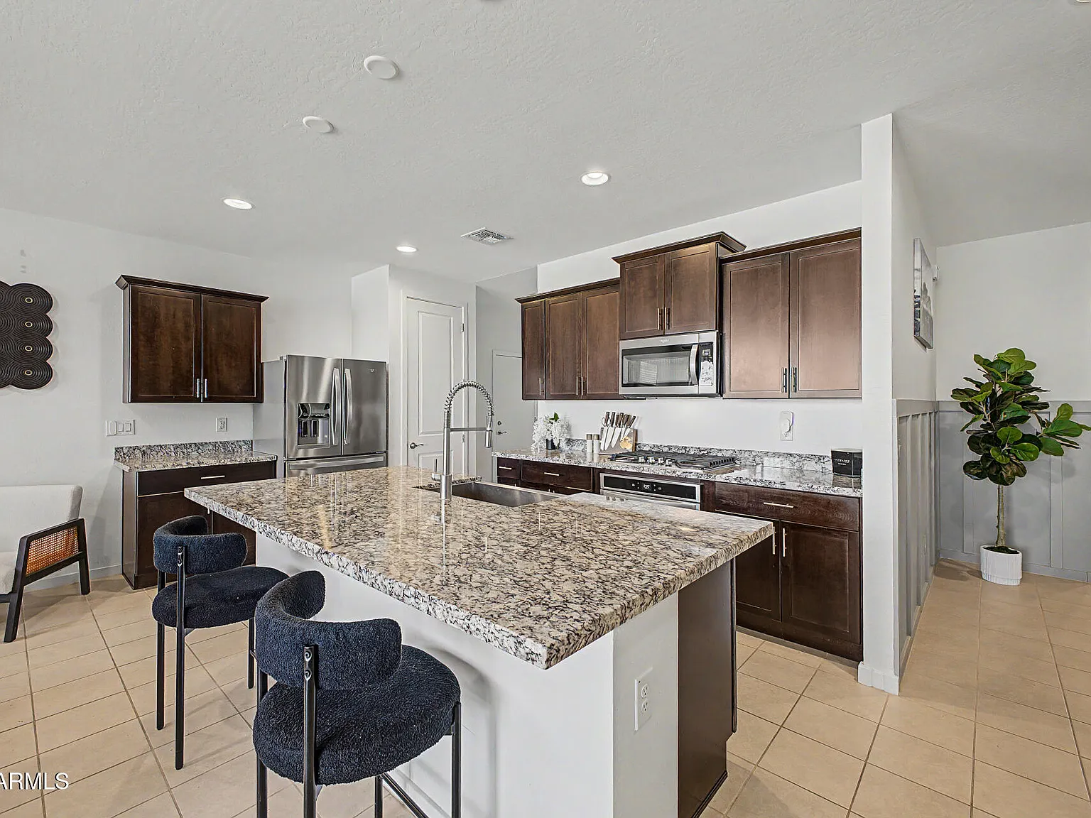 3 bed, 2.0 bath, 1566 sqft, $2,800 — Photo 4