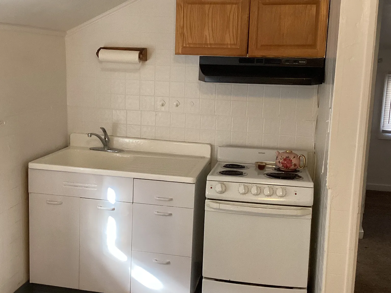 517 1/2 Hill Ave — Photo 3