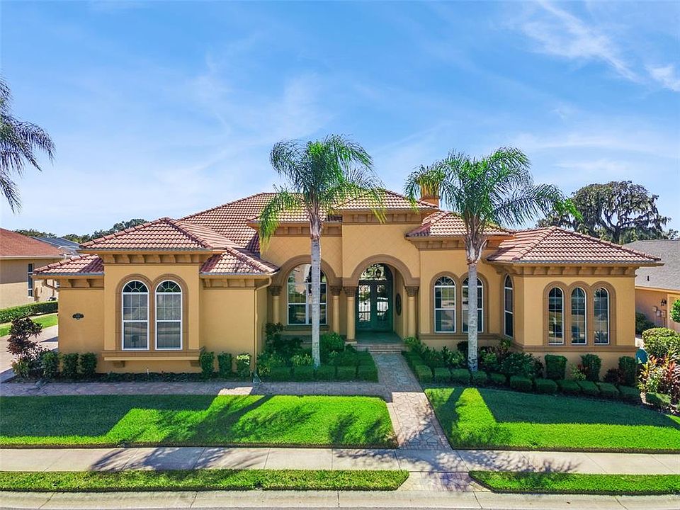 1st image of 685 Whisper Woods Dr