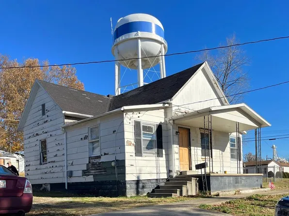 212 E Lincoln St, Harrisburg, IL 62946