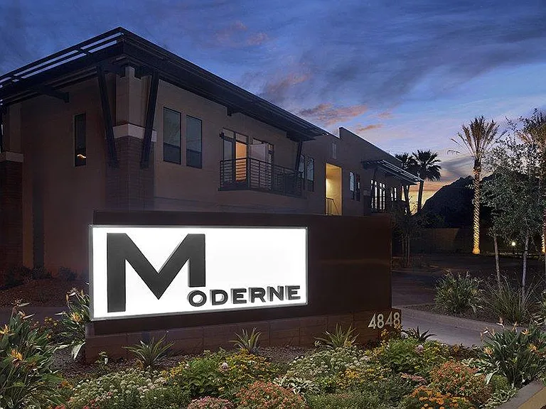 The Moderne — Photo 21