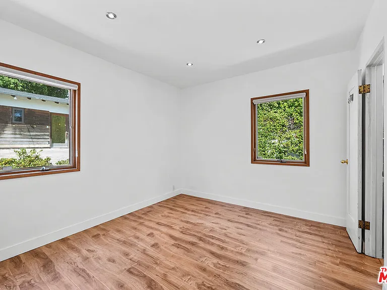 2569 Patricia Ave — Photo 29