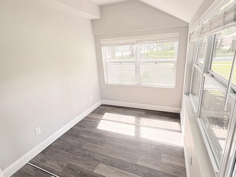 507 E Church St — Photo 16