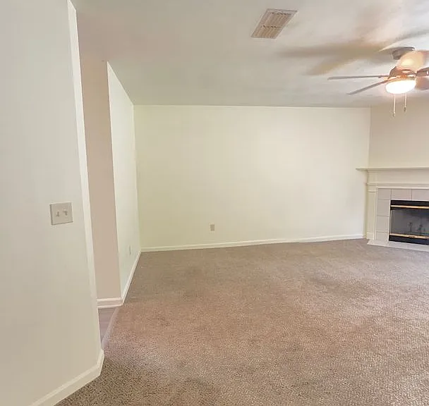4414 Stratfordshire Ct — Photo 9