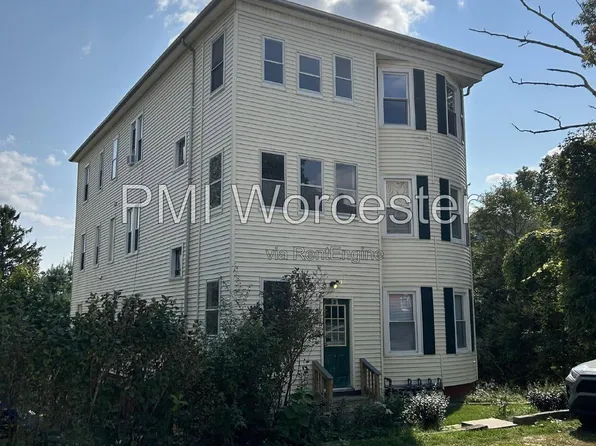 2 Adolph St, Worcester, MA 01605