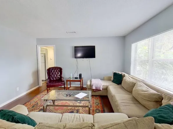 5769 Cedar Oaks Dr, Jacksonville, FL 32210