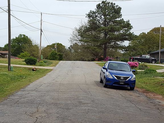 5th image of 136 Villa Dr