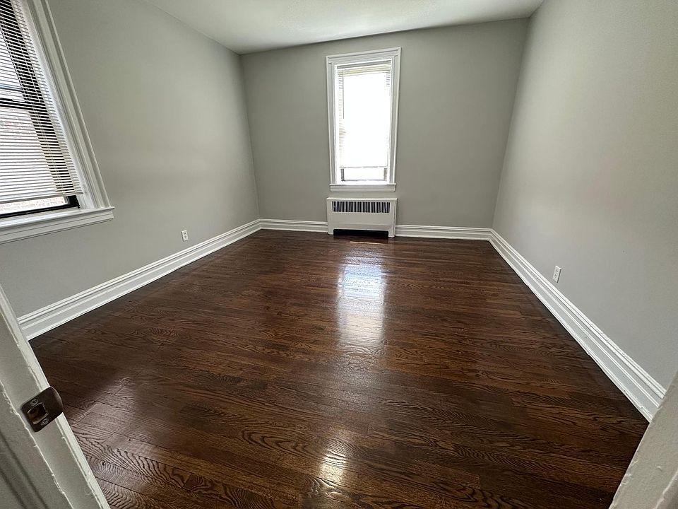 2nd image of 225 Union St #19